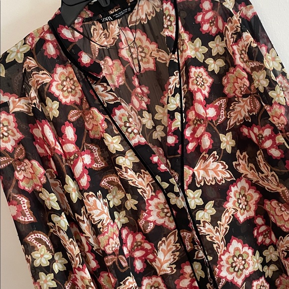 Zara Black and Red Sheer Floral Blouse - Picture 4 of 5